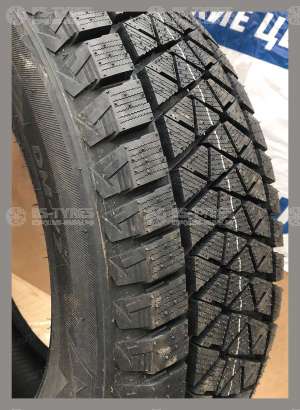 Bridgestone Blizzak DM-V2 275/50 R22 111T