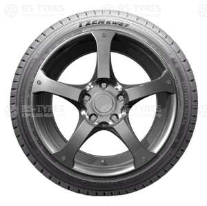Kumho I`Zen KW27 245/40 R18 97W