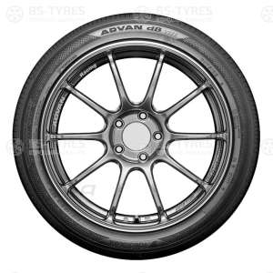 Yokohama Advan dB V553 235/50 R18 97W