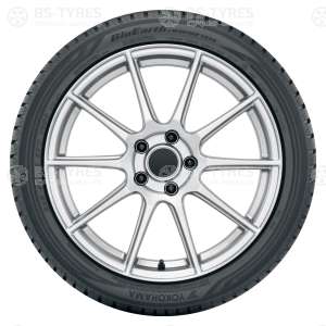 Yokohama BluEarth Winter V906 205/55 R19 97V